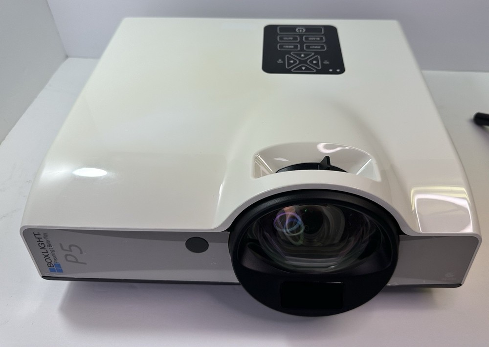 BoxLight P5 WX31NST 3LCD Projector Tested/working