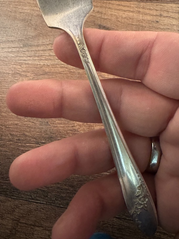 Tudor Plate Queen Bess II Salad Fork Silverplated