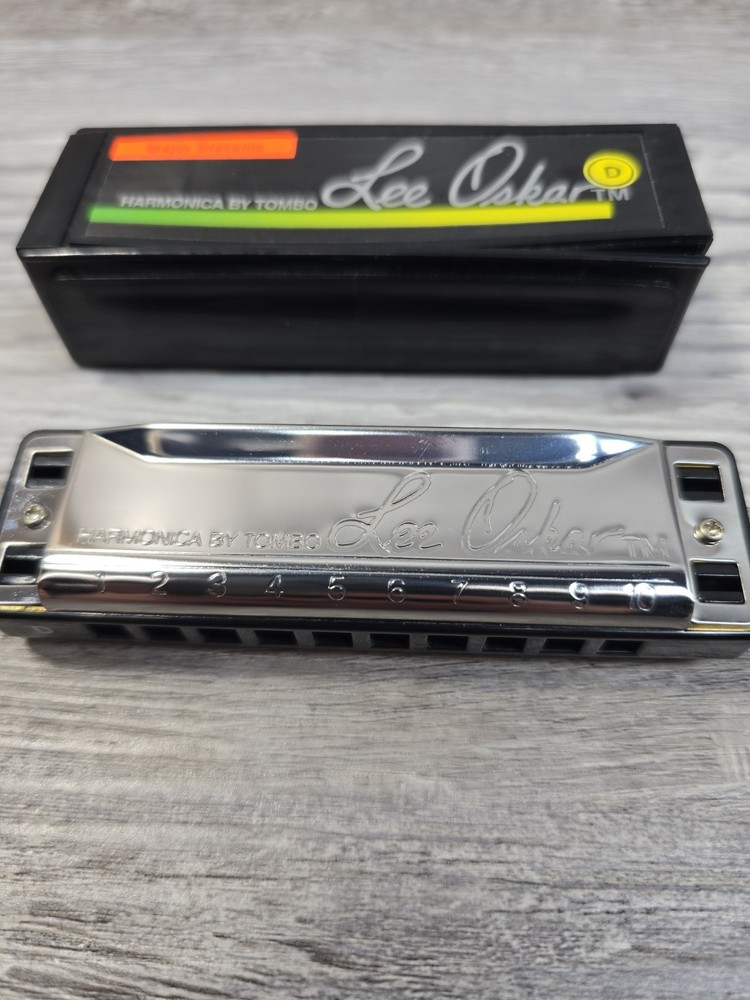 Lee Oskar Major Diatonic Harmonica Low D Clean W/ Case