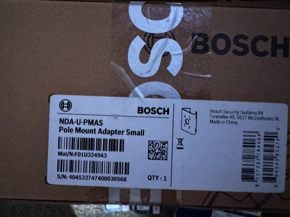 Bosch NDA-U-PMAS Small Pole Mount Adapter.