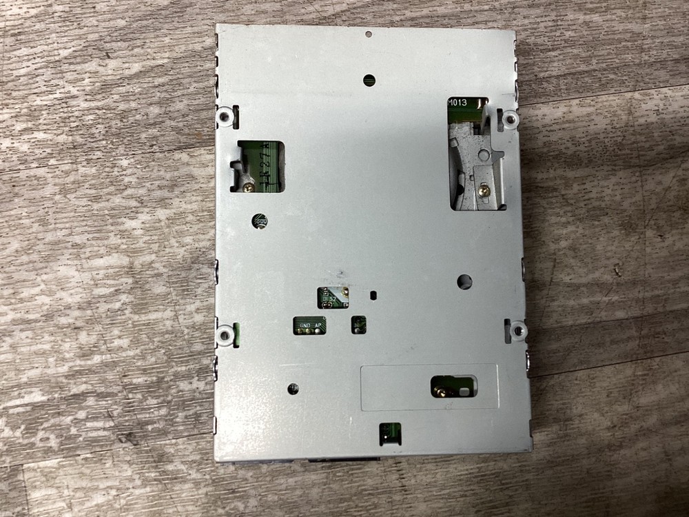 Mitsumi D359M3D Internal Floppy Drive #107N105