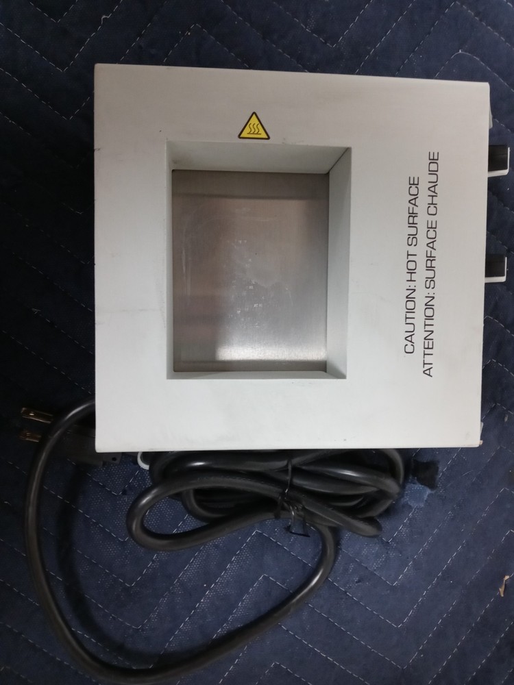 Thermo Scientific Analog Dry Bath Heater Model 2050