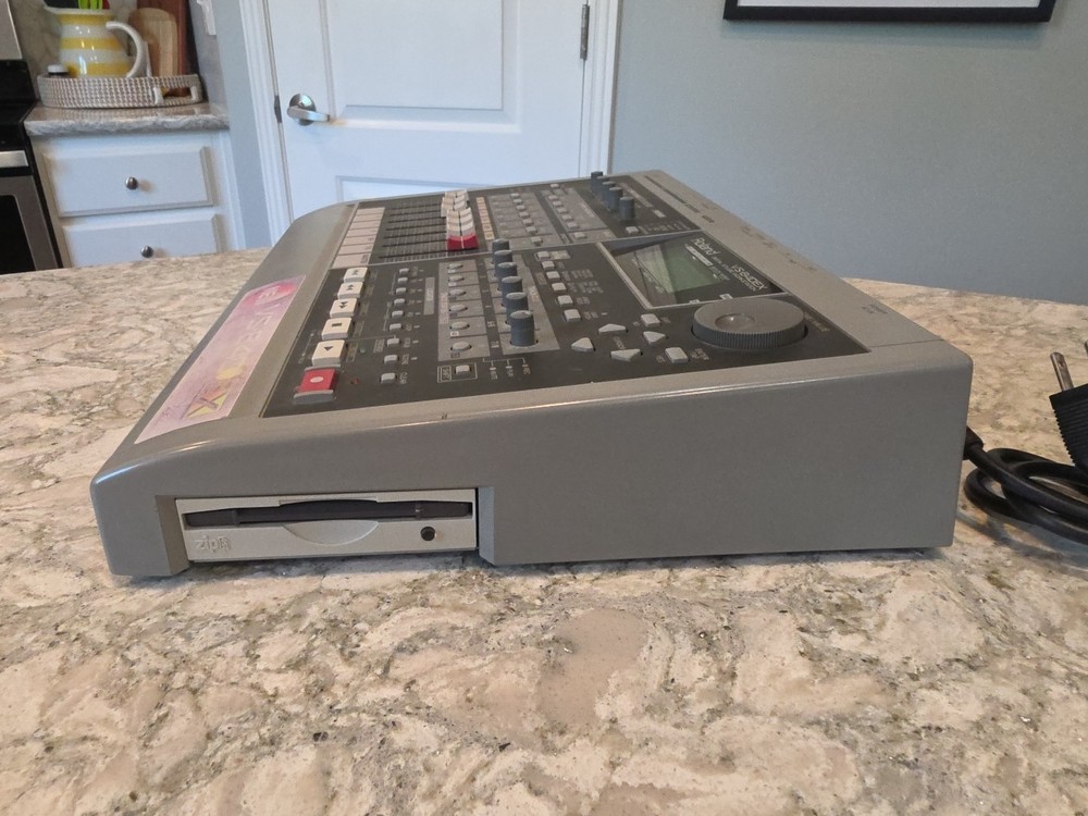 Roland VS-840EX Digital Studio Workstation / Multitrack Recorder —Excellent