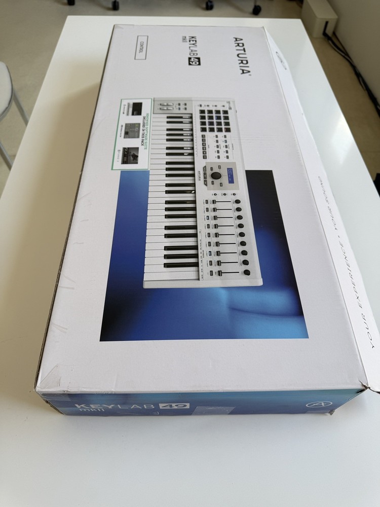 Arturia Keylab 49 MKII Mk2 White Keyboard Controller - White - Perfect Condition