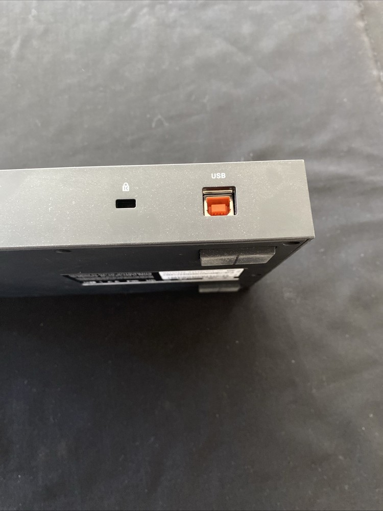 Native Instruments MASCHINE MIKRO MK3 Drum Controller USED