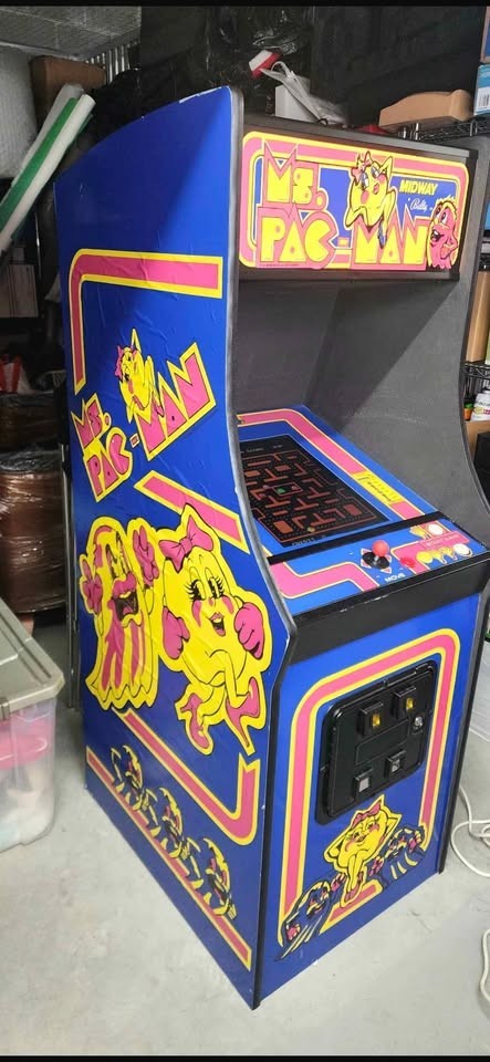 Ms PAC-MAN ARCADE MIDWAY COIN MACHINE