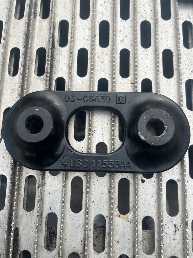 KENWORTH - PETERBILT TORQUE ROD BRACKET 03-06830