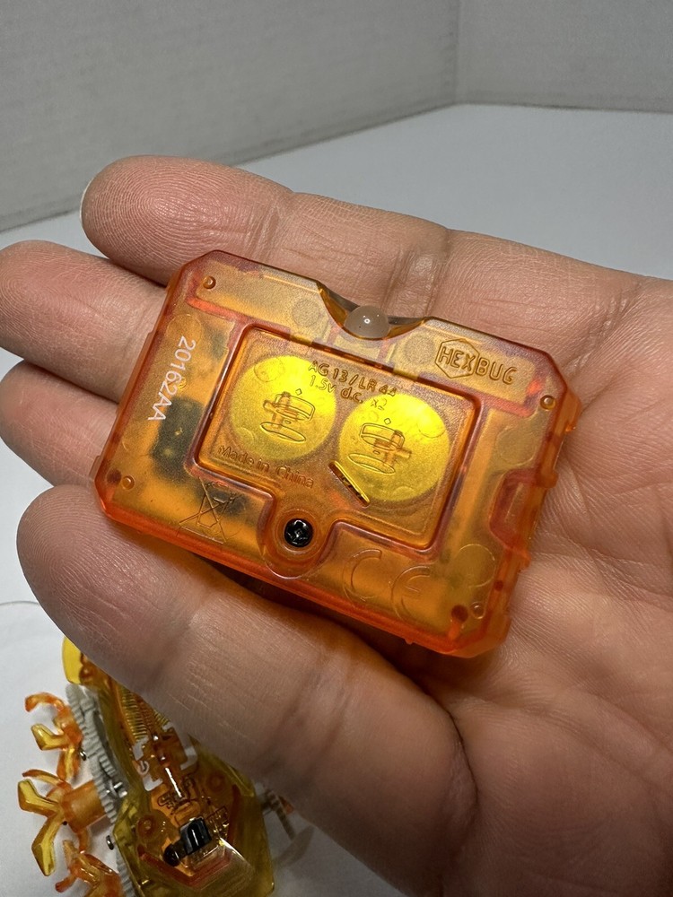 HEXBUG Fire Ant, Orange *Untested