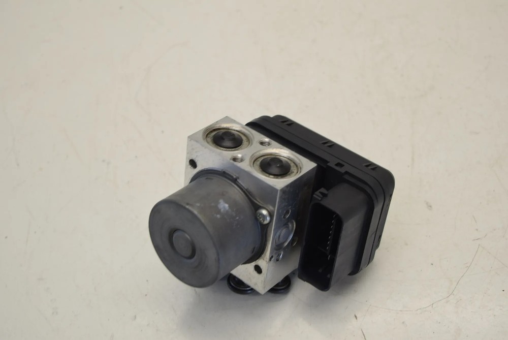 YAMAHA MT-07 2018 - ABS block module pump