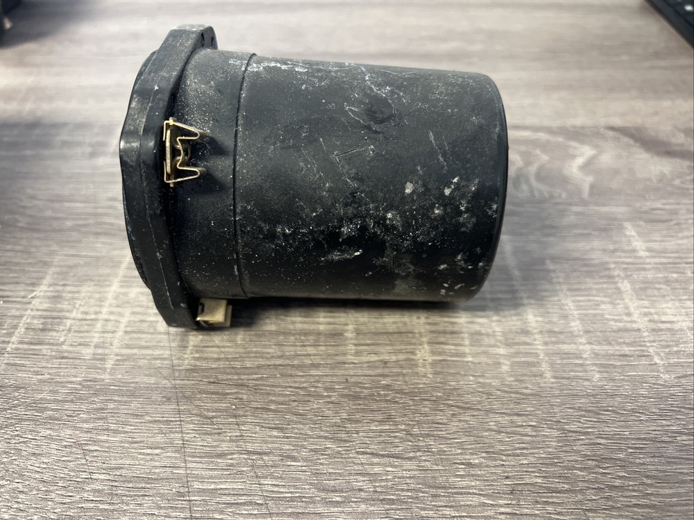 United Instruments, Inc. Vertical Speed Indicator P/N: 7000-C32