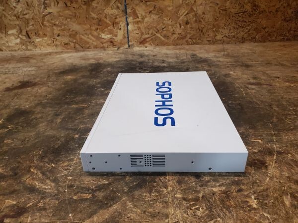 Sophos SG 210 Rev. 2 Rackmount Firewall Appliance