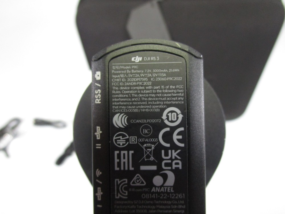 DJI RS 3 Axis Gimbal Stabilizer Kit & Case