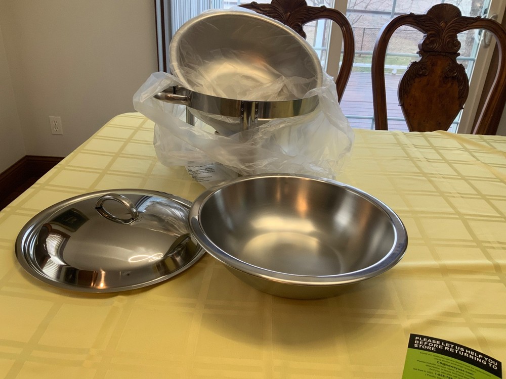 5 QUART ROUND CHAFING DISH. NEW/OPEN BOX.