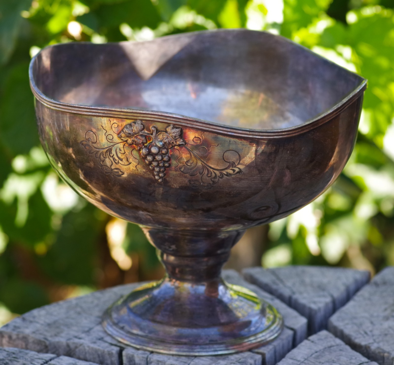 ANTIQUE Large Footed Bowl Benedict Quadruple Silver Plate Art Nouveau 1890's USA