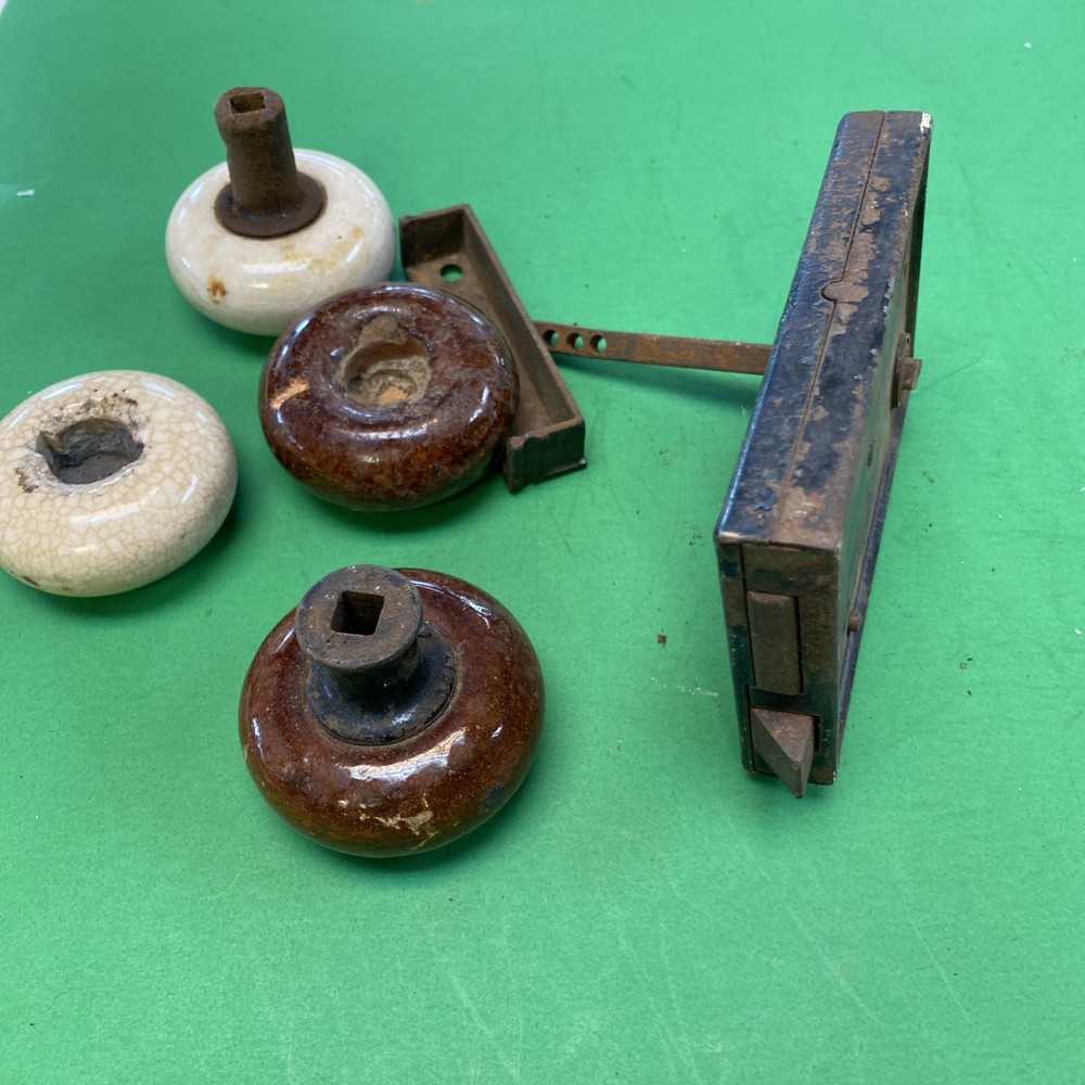 1800’s ORIGINAL EXTERIOR Surface Mount Door Lock With 4 Porcelain Knobs