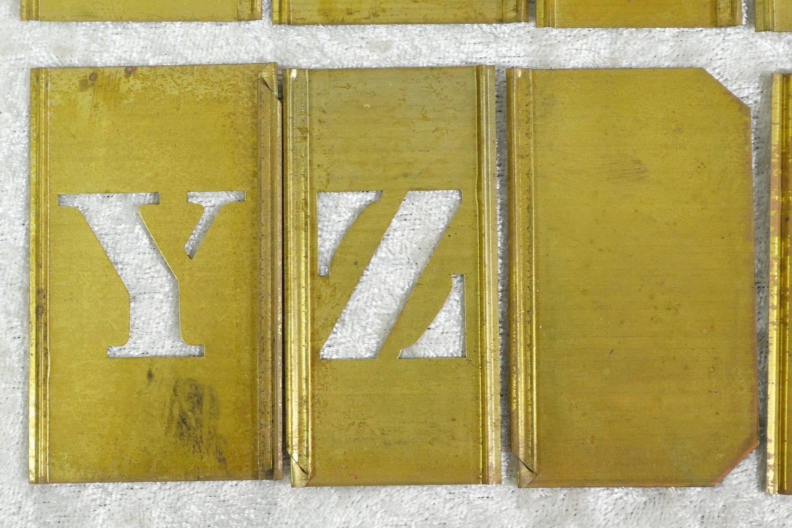 Reese's Brass Interlocking Adjustable Stencils 1" A-Z Letters Spacers & Symbols