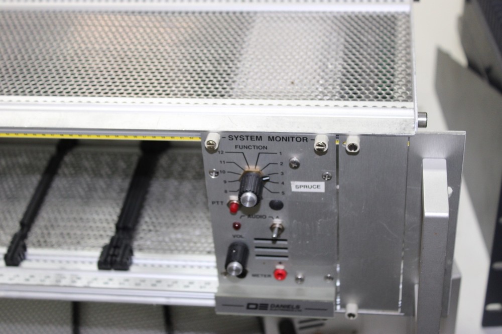 Daniels Electronics System Monitor SM-3