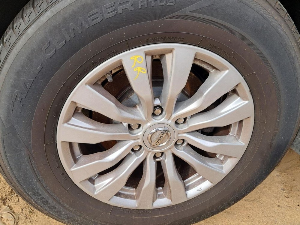 ARMADA 2017 Glove Box 4875505