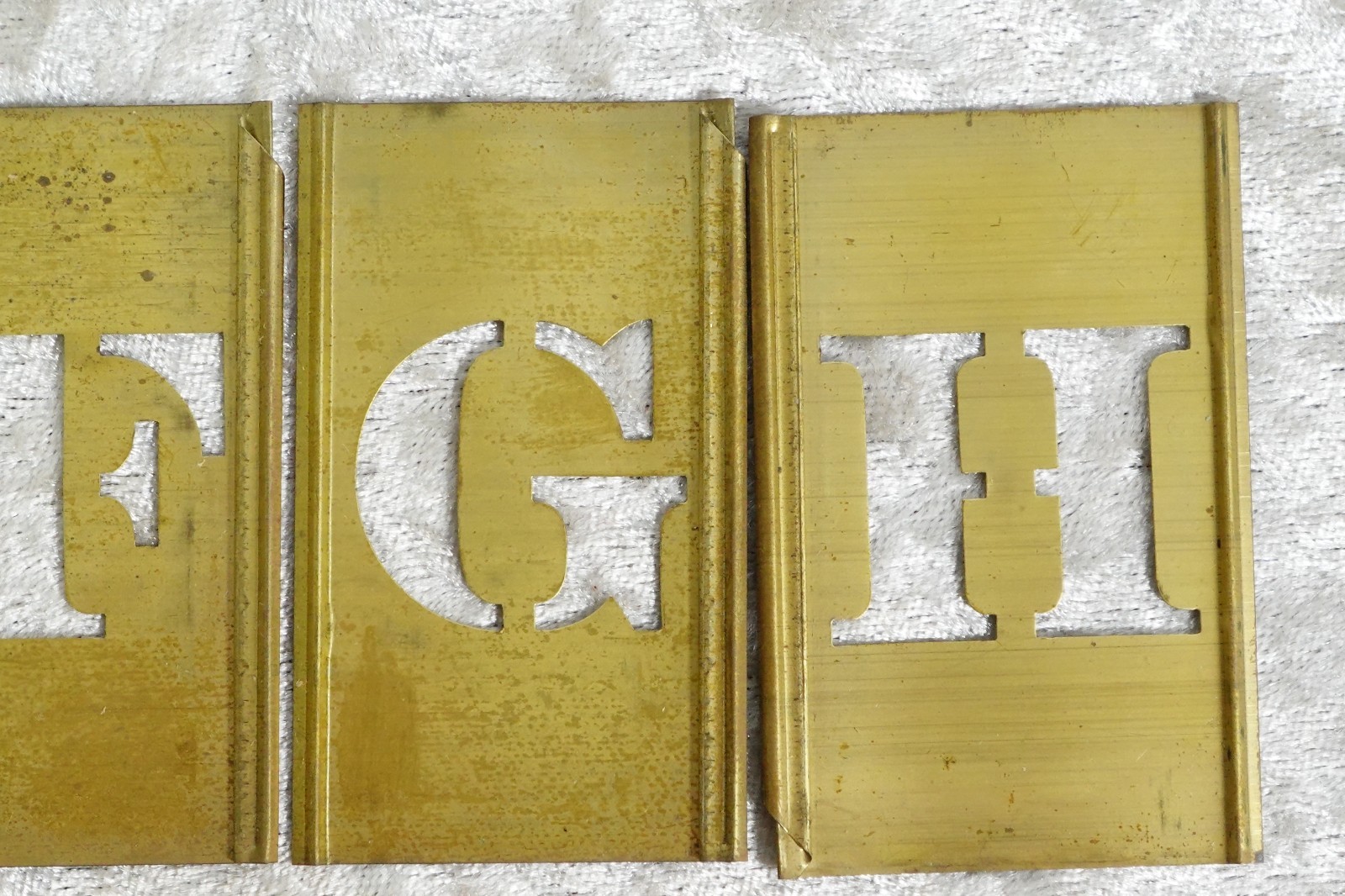 Reese's Brass Interlocking Adjustable Stencils 1" A-Z Letters Spacers & Symbols