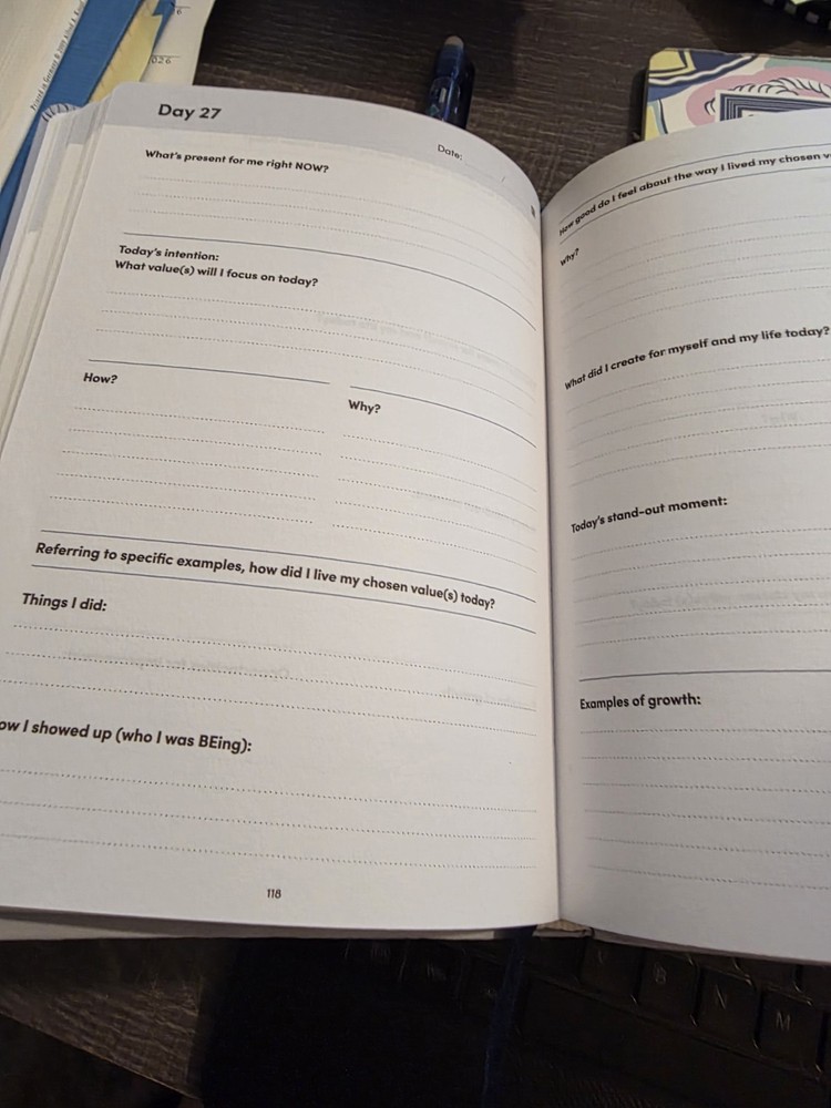 CORE VALUES JOURNAL-Discover your core values and live that's aligned with them