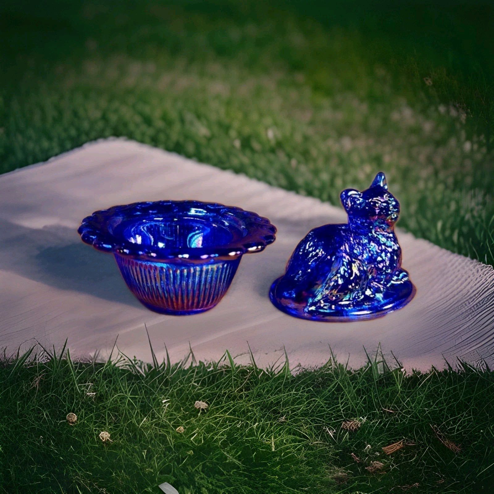 Mini Cat On Basket Cobalt Blue Carnival 2.75" x 2.25" Mosser Glass