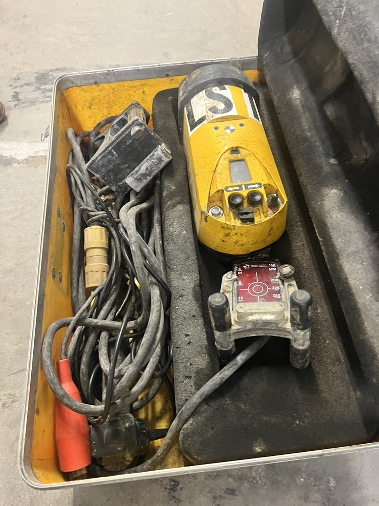 Spectra dialgrade Pipe Laser Model 1150 Complete With Case.