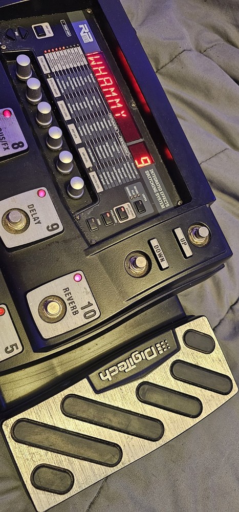 DigiTech RP1000 Multi-Effects Guitar Effect Pedal