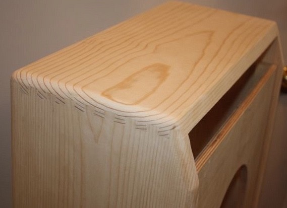 Rawcabs Vibro Champ 1x10 dove tail joint empty pine combo cabinet .