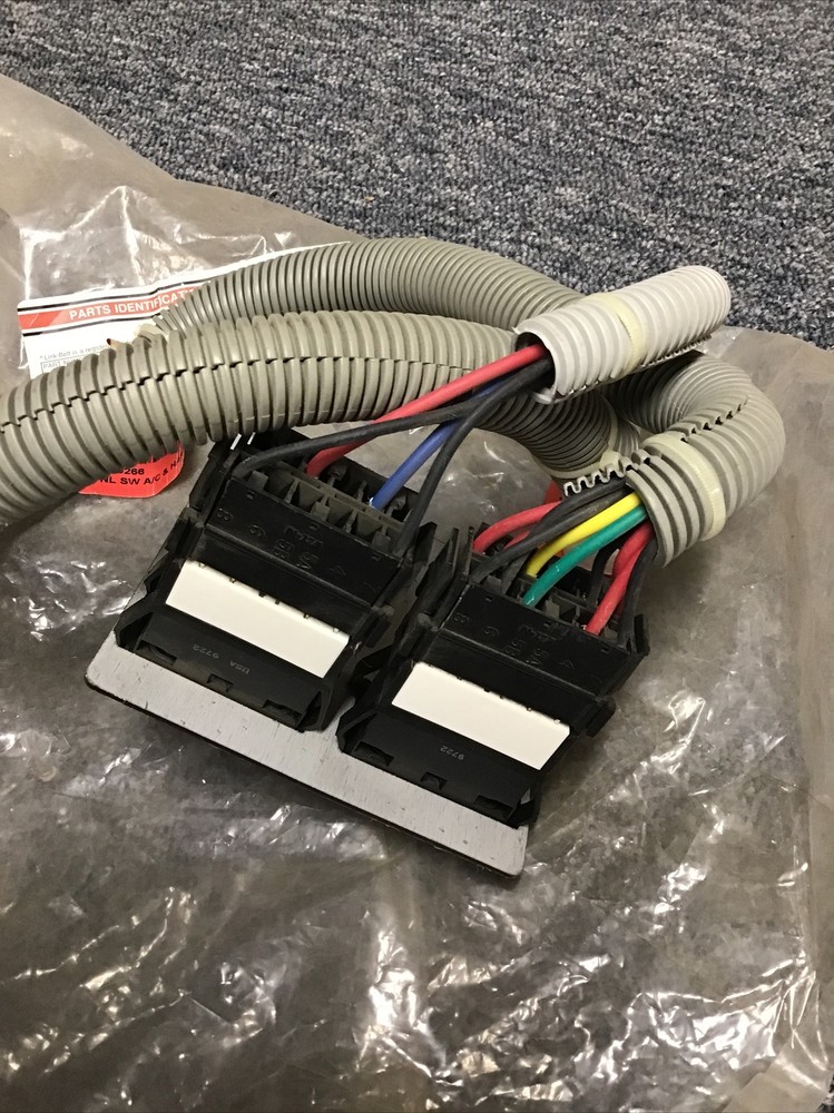 Link Belt A/C Panel E3R0266. NOS