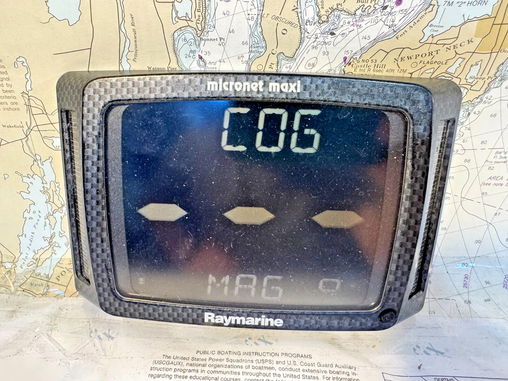 Raymarine Wireless Multi Dual Maxi Display's (+Wind,+Speed,+Depth + Controller)