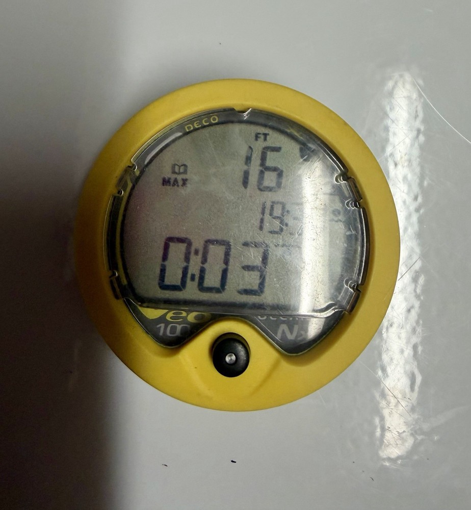 Oceanic Veo 100Nx Scuba Dive Computer Puck Module Air & Nitrox With Wrist Strap