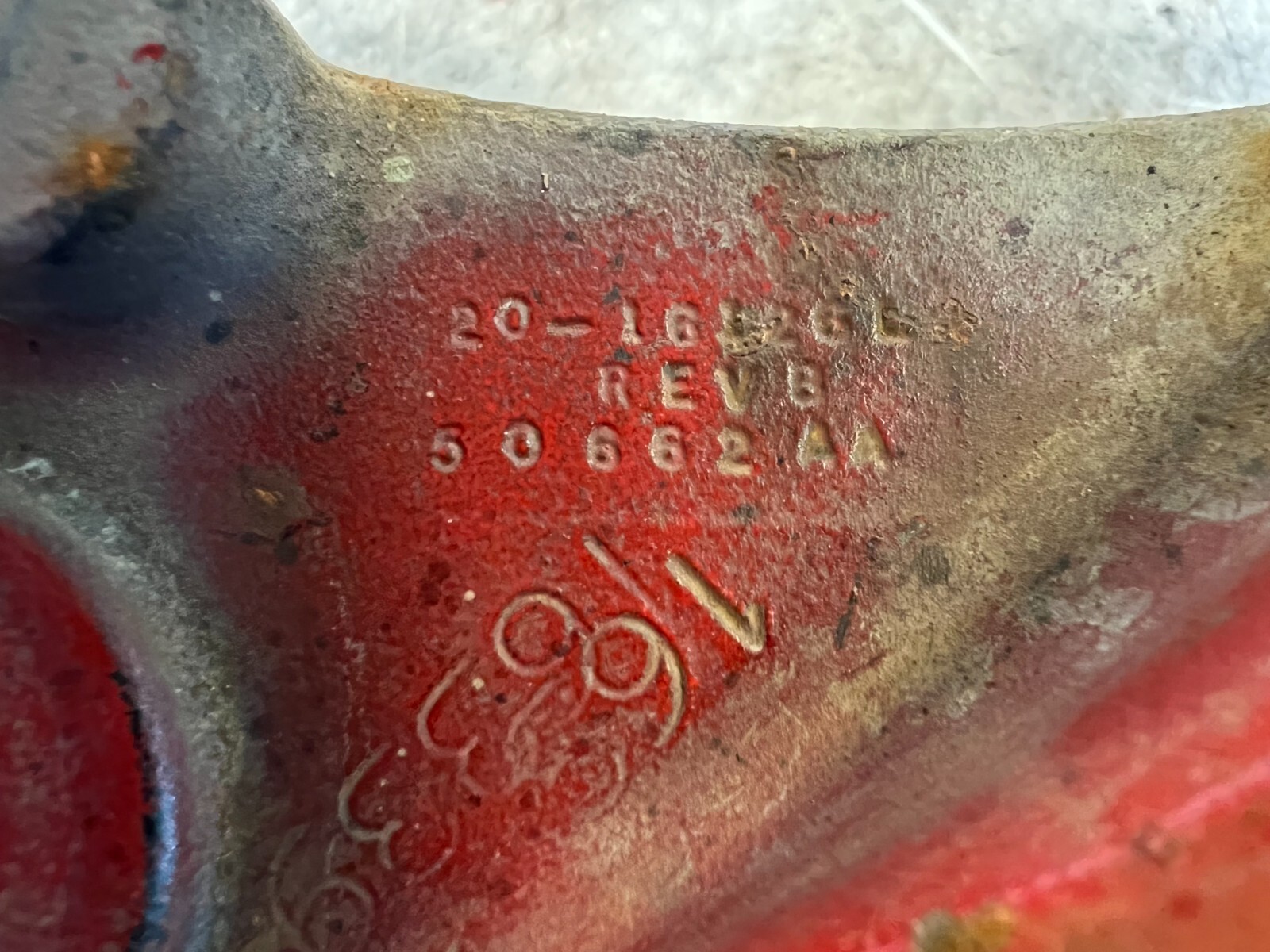 Peterbilt Lower Sleeper Cab Connector Bracket 20-16126L