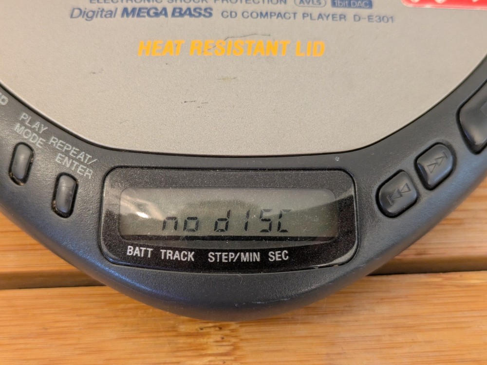 Sony Discman ESP D-E301 Compact Disc Player Portable CD Digital Mega Bass