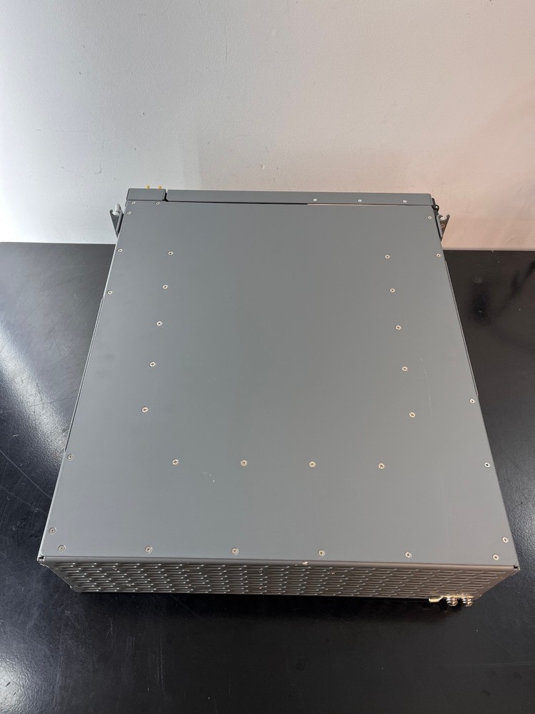 Corning MobileAccess Chassis 2000-QX-B-QC
