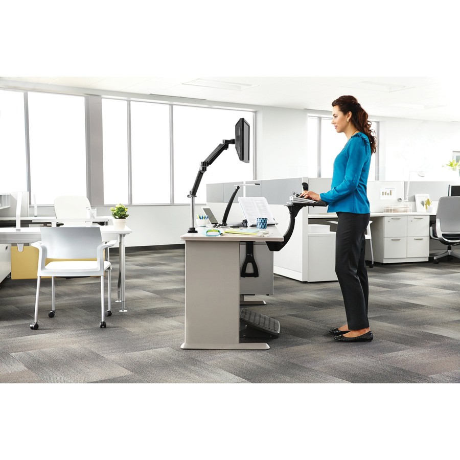 3M Sit/Stand Adjustable Keyboard Tray (akt180le)