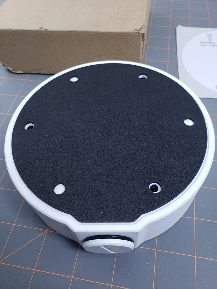 White Universal Junction Box Mount for IPC323X Series Fixed Dome
