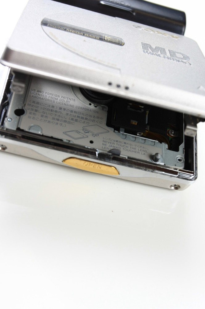 Sony md minidisc player MZ-E35 working