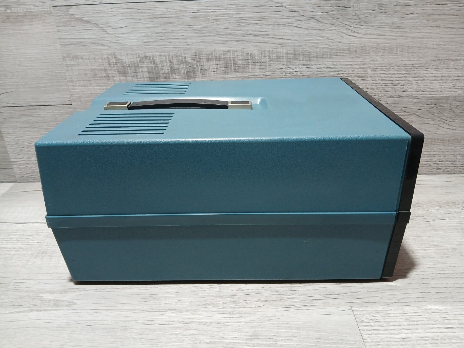 Vintage Heathkit Oscilloscope 5 MHz Dual Trace Model I0-4205