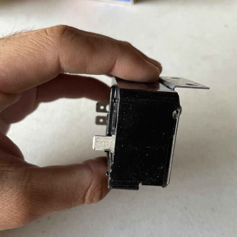 Westinghouse Genuine Pulse Switch QE80597