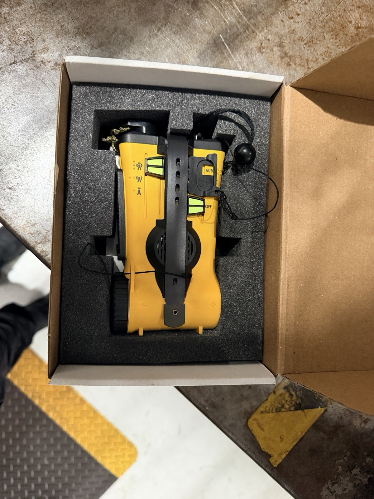 PRC-648 Survival Emergency Radio