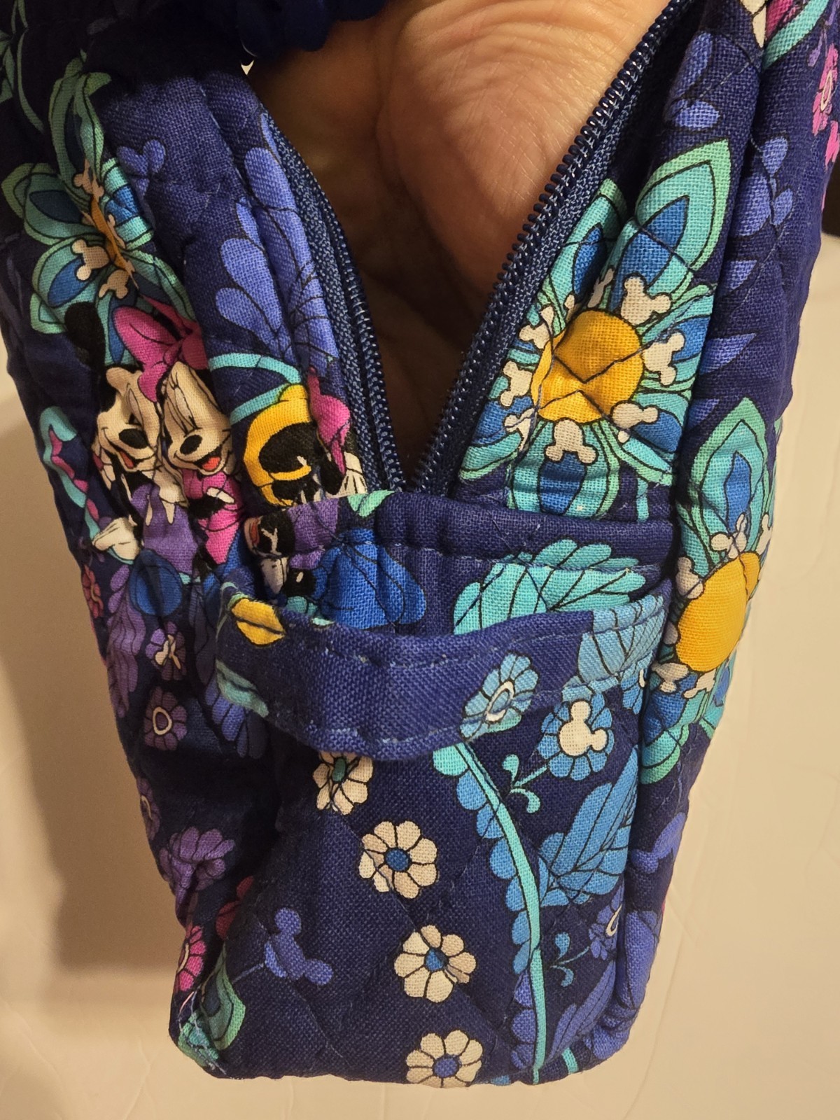 Disney Vera Bradley Retired Dreaming With Mickey Blue Cosmetic Bag, New