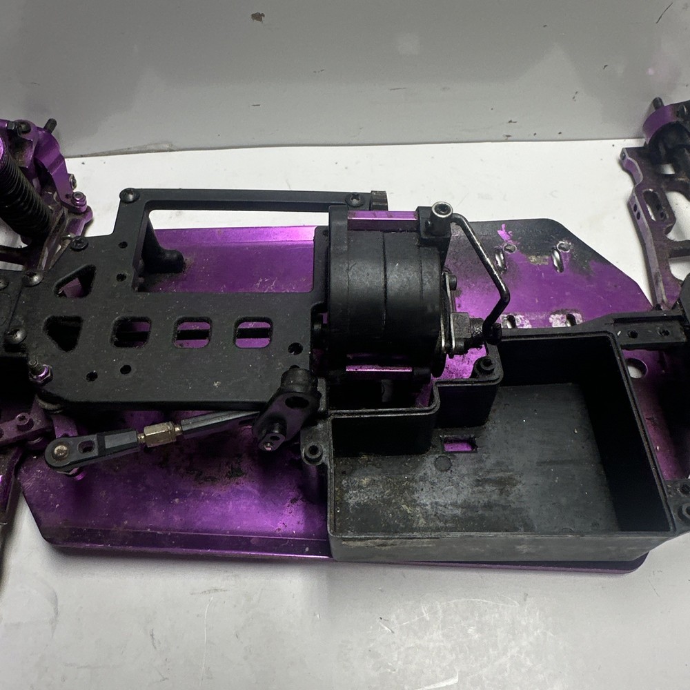 Aluminum Nitro RC Chassis. Purple.