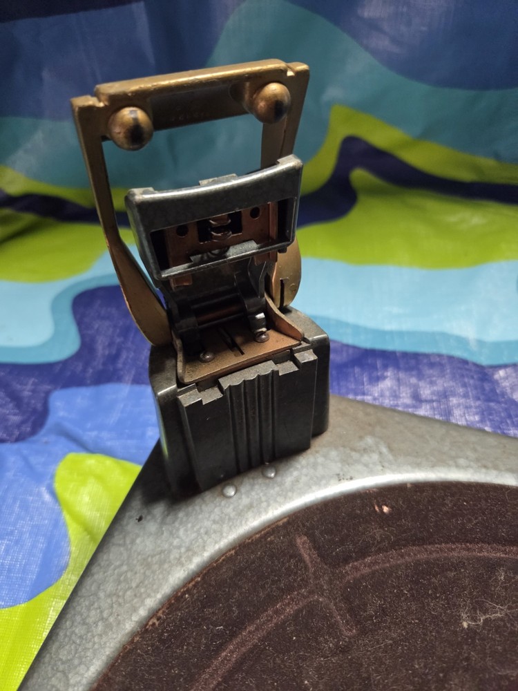 General Electric Record Player Turntable. Not Working. See Pics