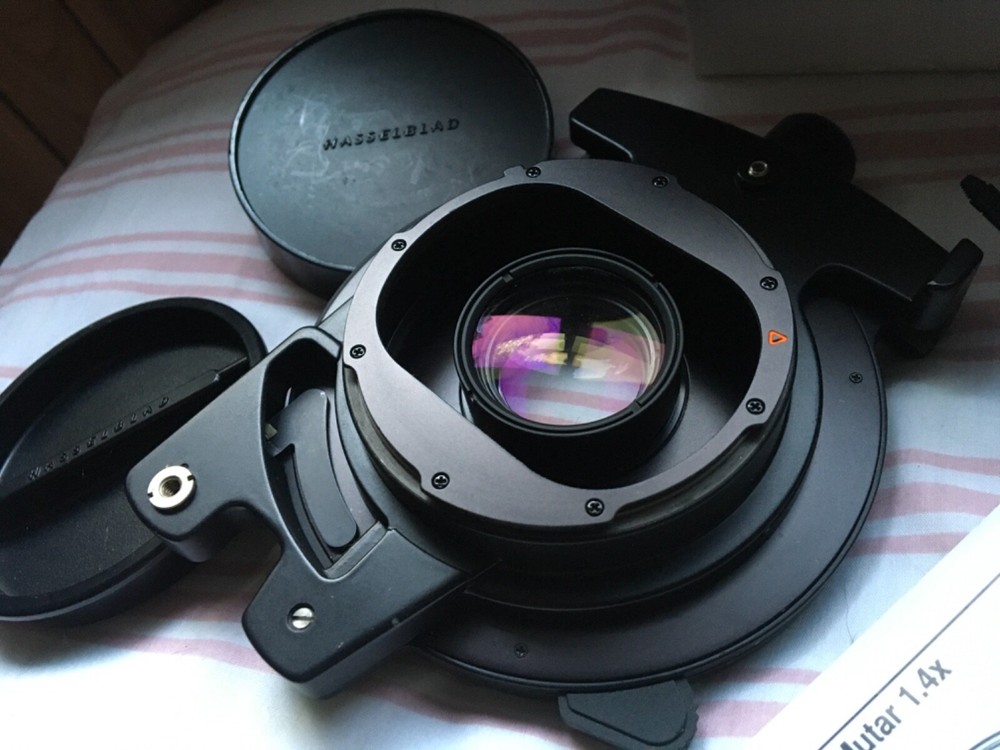 Hasselblad Zeiss PC-Mutar 1.4X Shift Converter ,trigger & user manual, boxed.