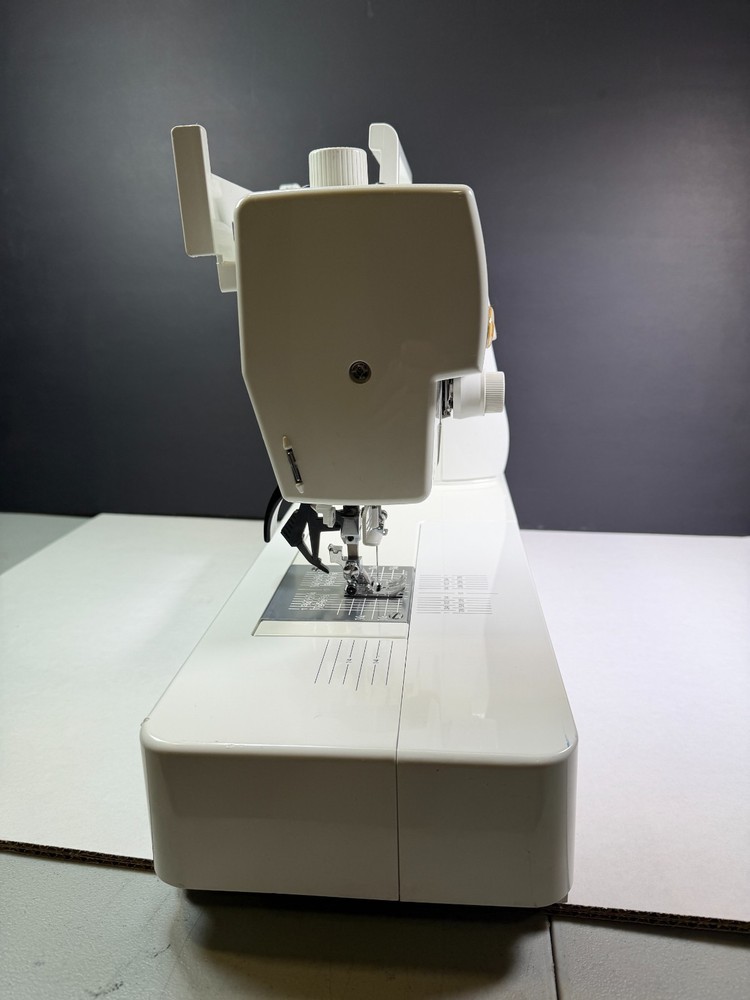 Baby Lock Quest Plus BLQ2-PL sewing machine