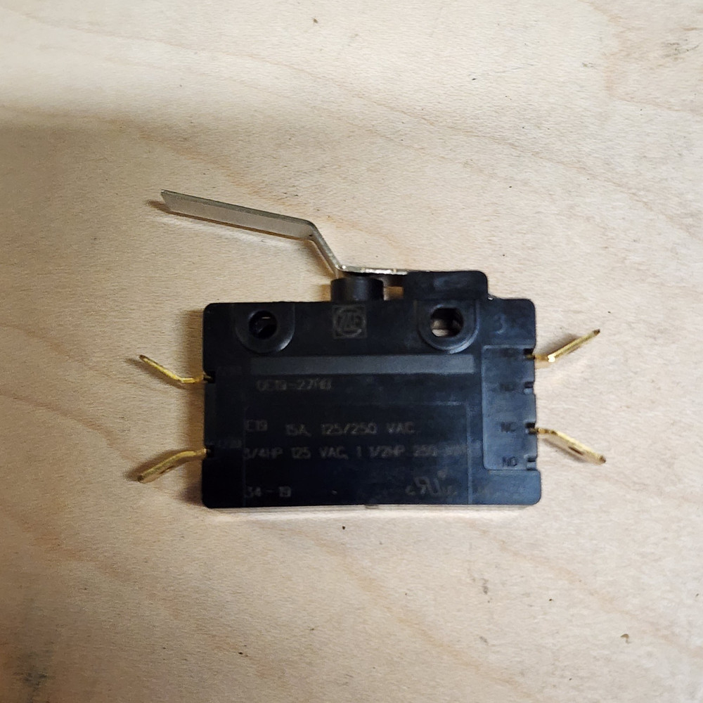 ZF MICRO SWITCH OE19-27 HB E-19 15A 125/250 VAC