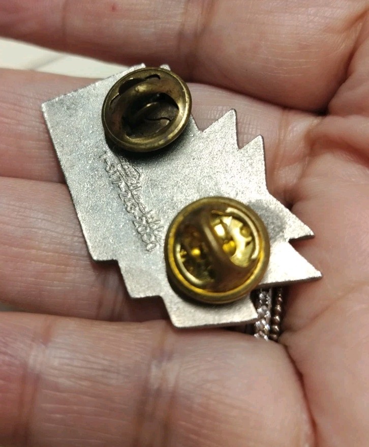 1996 PONTIAC EXCITEMENT NATIONALS COLUMBUS NHRA DRAG RACING EVENT HAT LAPEL PIN