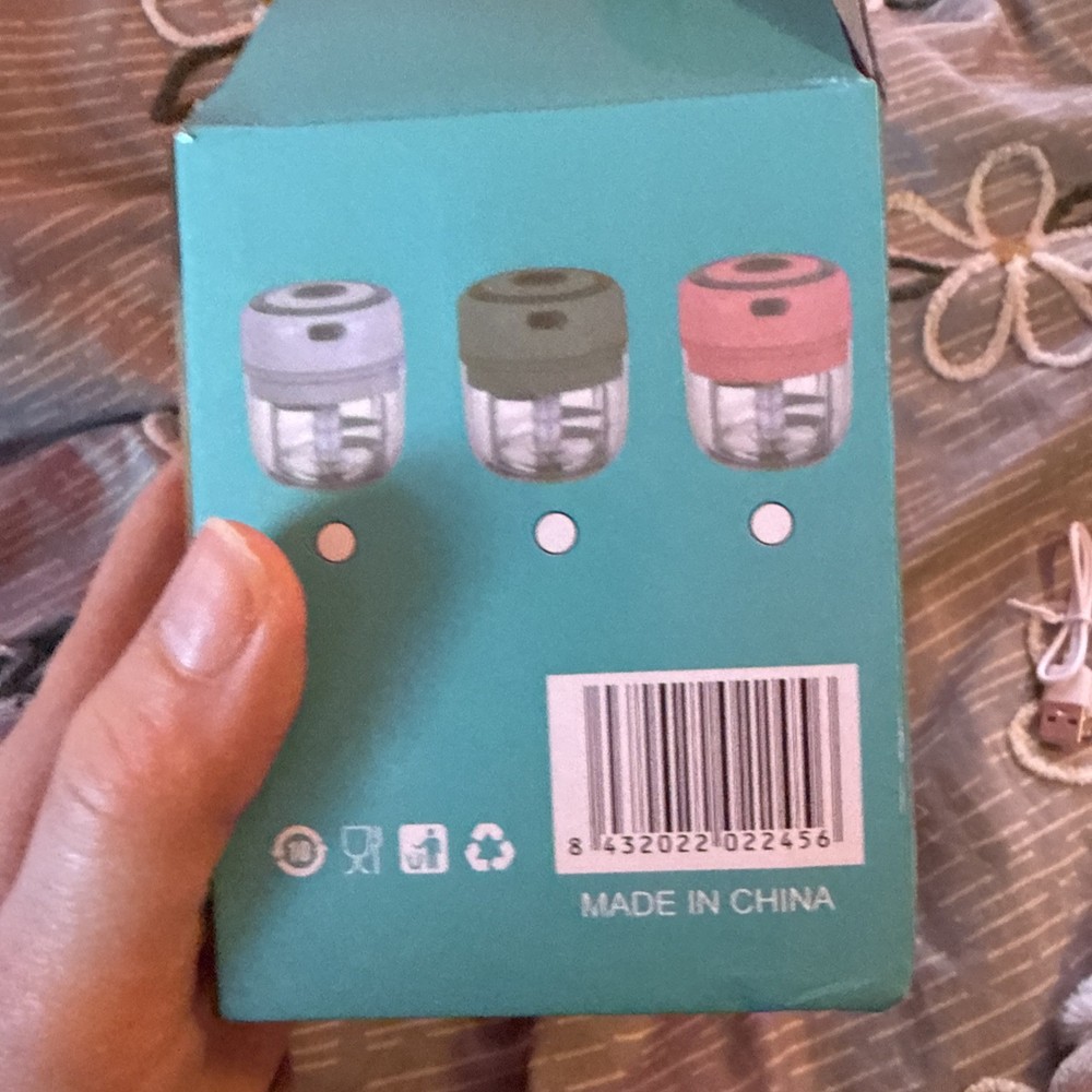 Mini Food Processor, Vegetable Garlic Chopper USB Meat Grinder Rechargeable