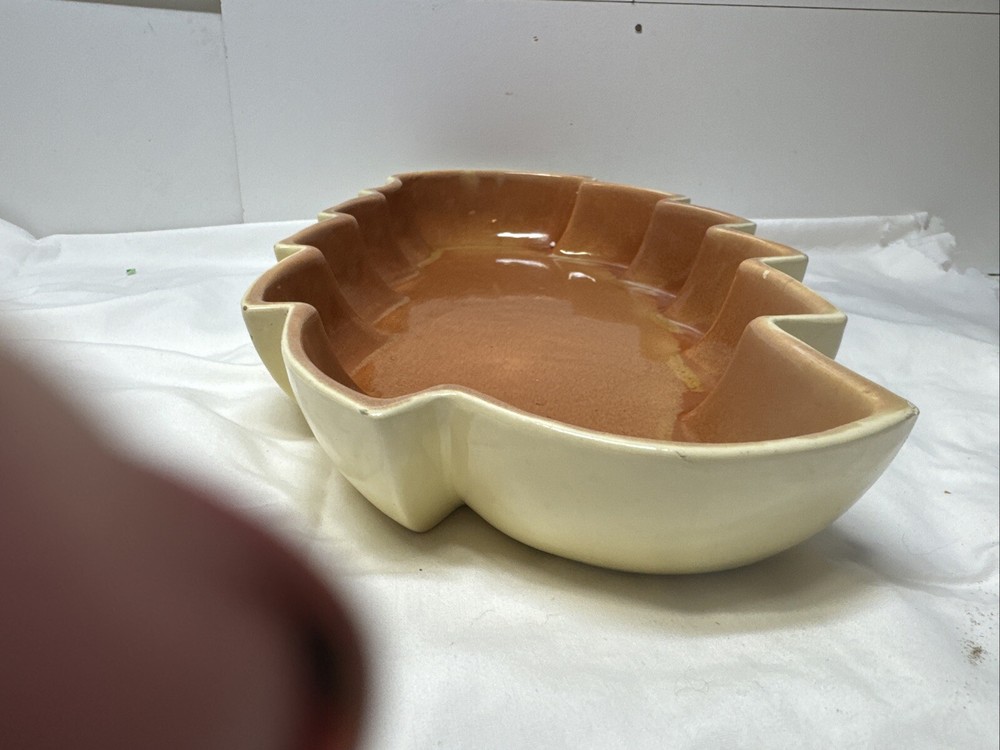 Vtg Haeger Pottery Shallow Leaf Tray