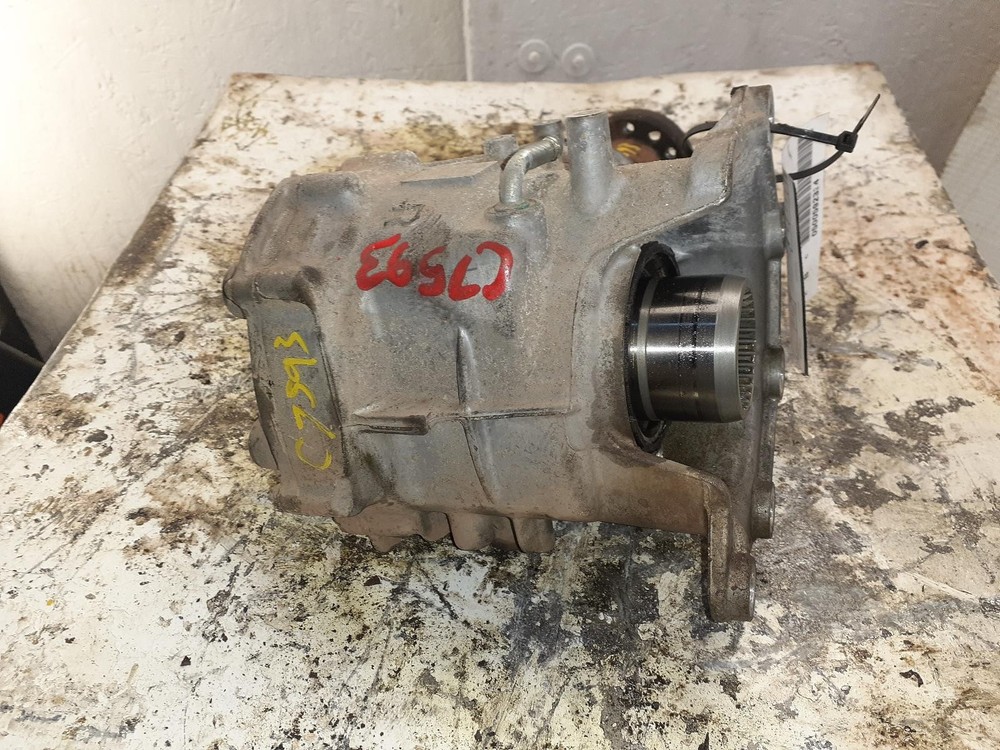 Used Transfer Case Assembly fits: 2017 Ford Escape Grade B